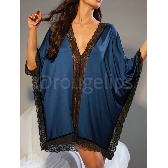 Blue Lace Trim Stretchy Nightgown Poncho Style Shirt  Loose Fitting  V-Neck - Picture 6 of 7